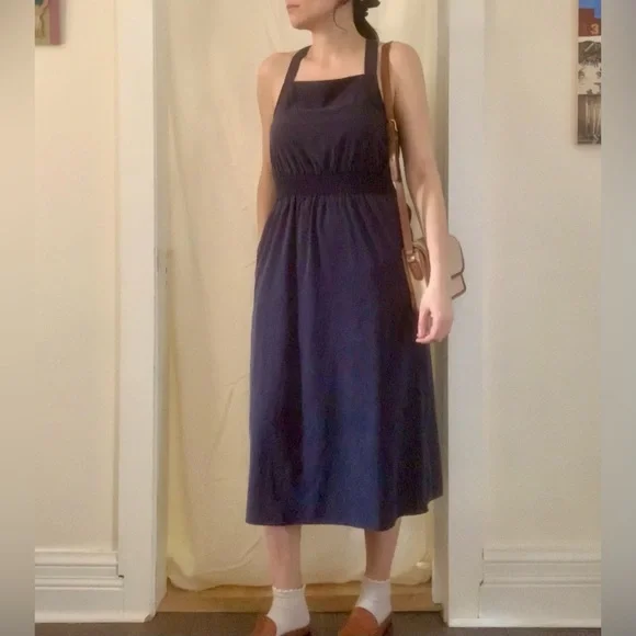 H&M APRON DRESS - Picture 2 of 12